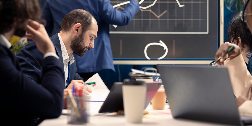 Multikanalni marketing: Kako uskladiti web, društvene mreže i e-mail za maksimalne rezultate